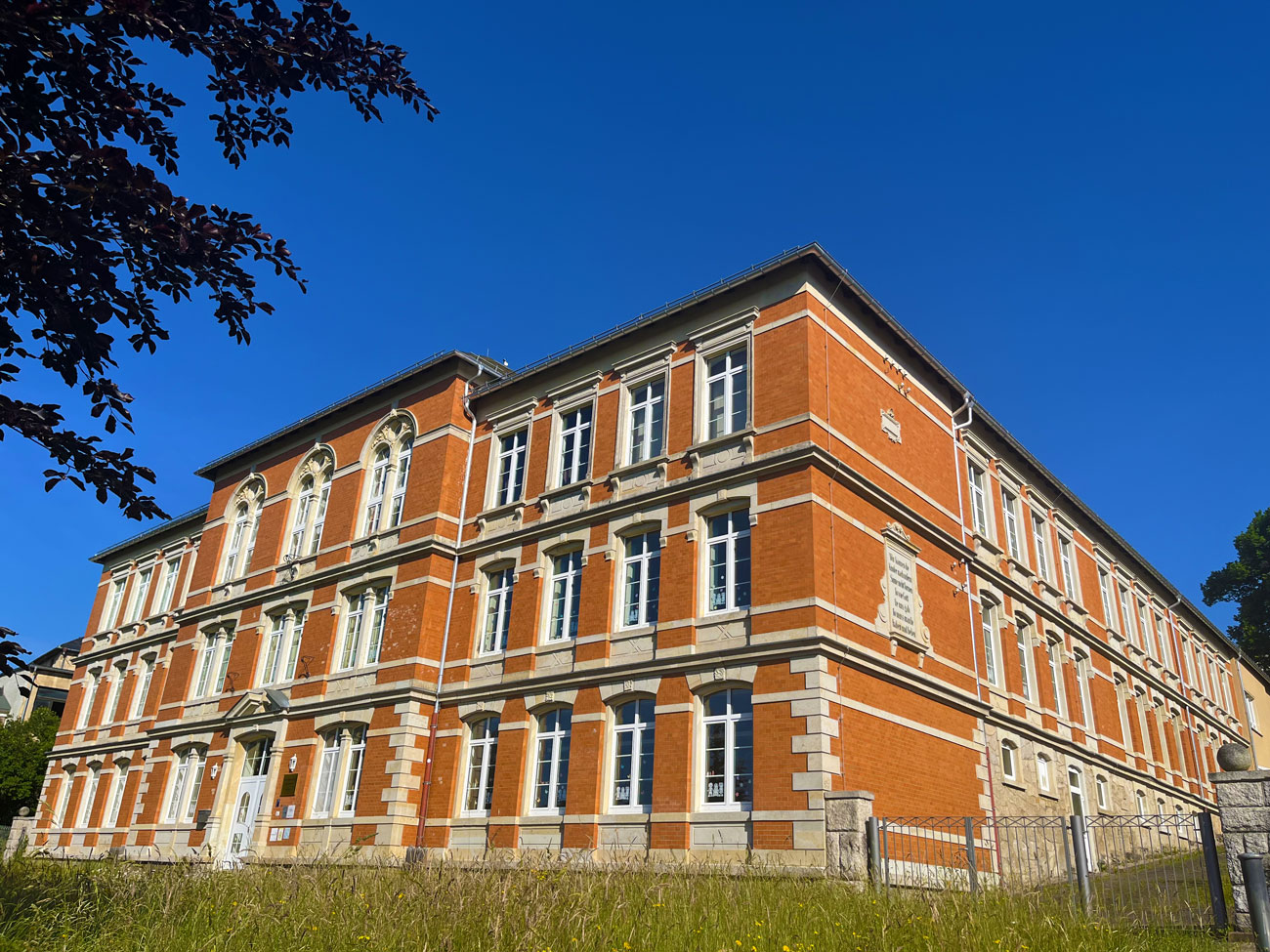Schulgebäude der Oberschule Göltzschtal